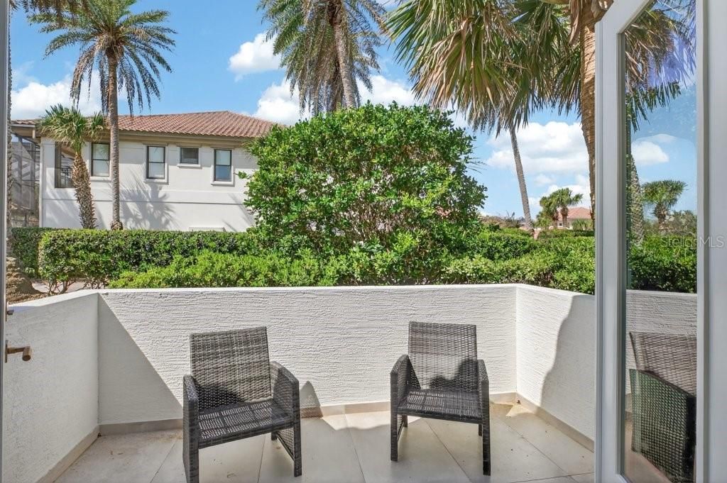 En Venta: $3,679,000 (5 camas, 4 baños, 4718 Pies cuadrados)