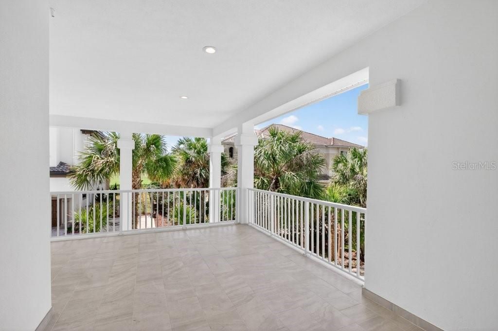 En Venta: $3,679,000 (5 camas, 4 baños, 4718 Pies cuadrados)
