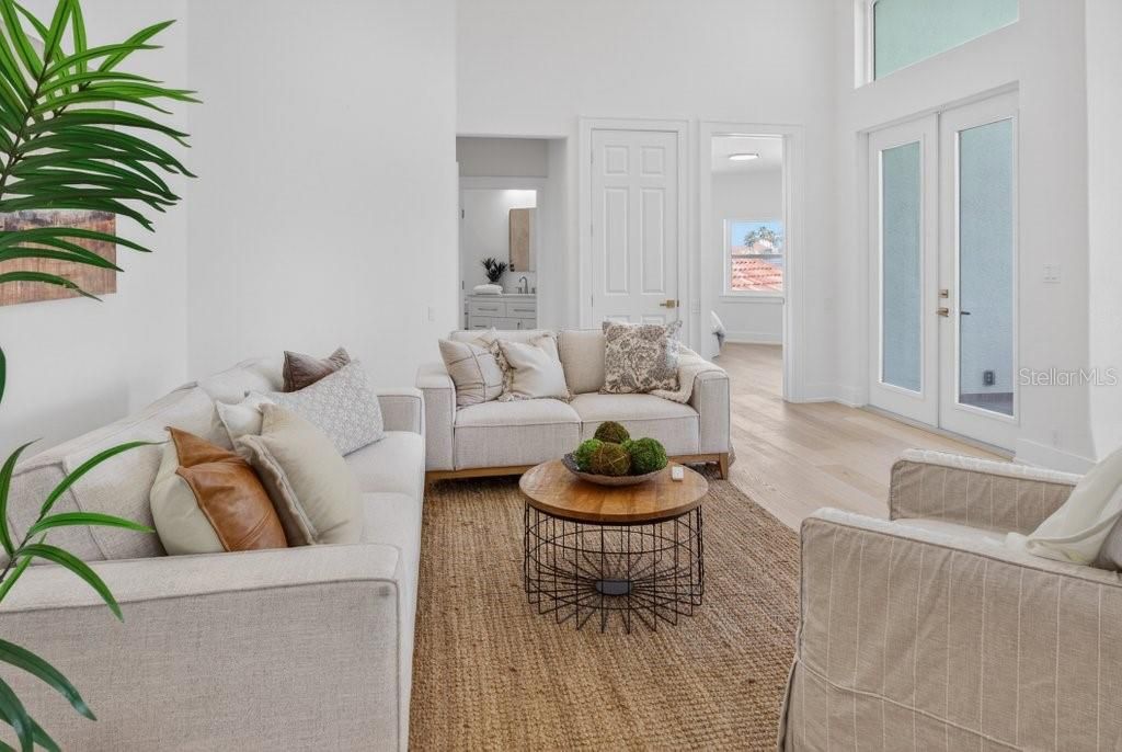 En Venta: $3,679,000 (5 camas, 4 baños, 4718 Pies cuadrados)