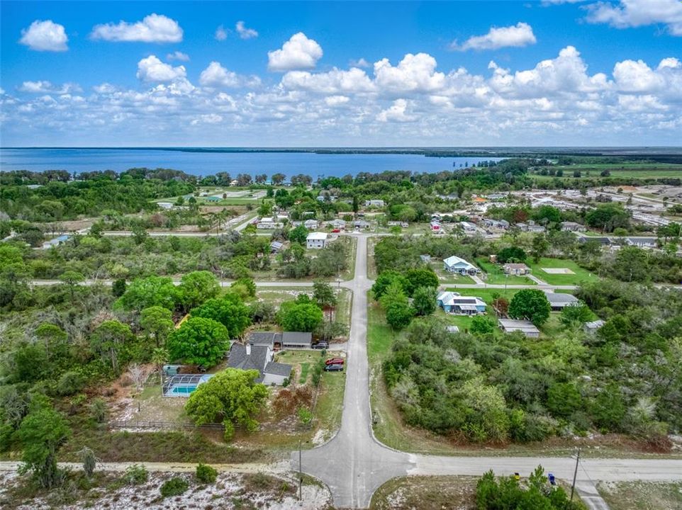На продажу: $27,900 (0.52 acres)