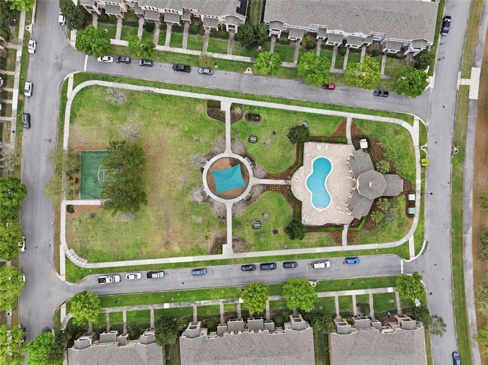 合同活跃: $599,900 (5 贝兹, 3 浴室, 2740 平方英尺)