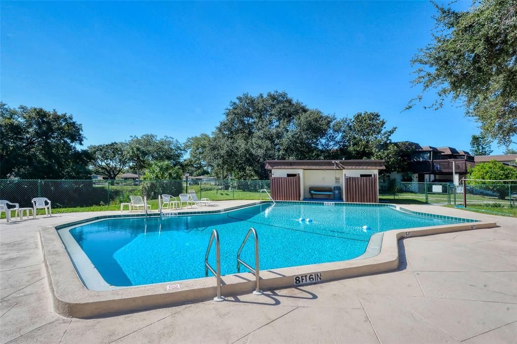Active With Contract: $194,990 (3 beds, 2 baths, 1293 Square Feet)