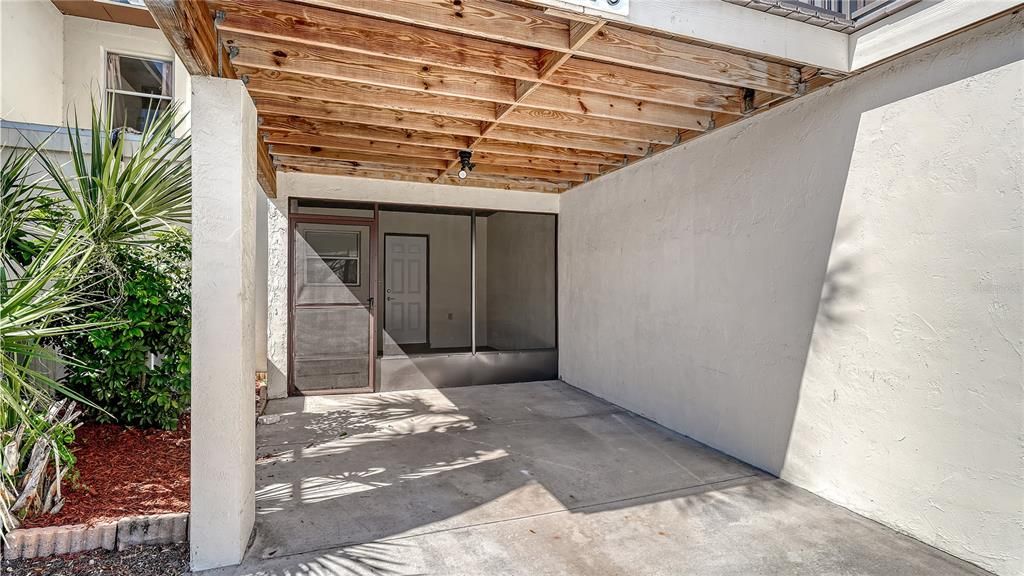 Active With Contract: $194,990 (3 beds, 2 baths, 1293 Square Feet)