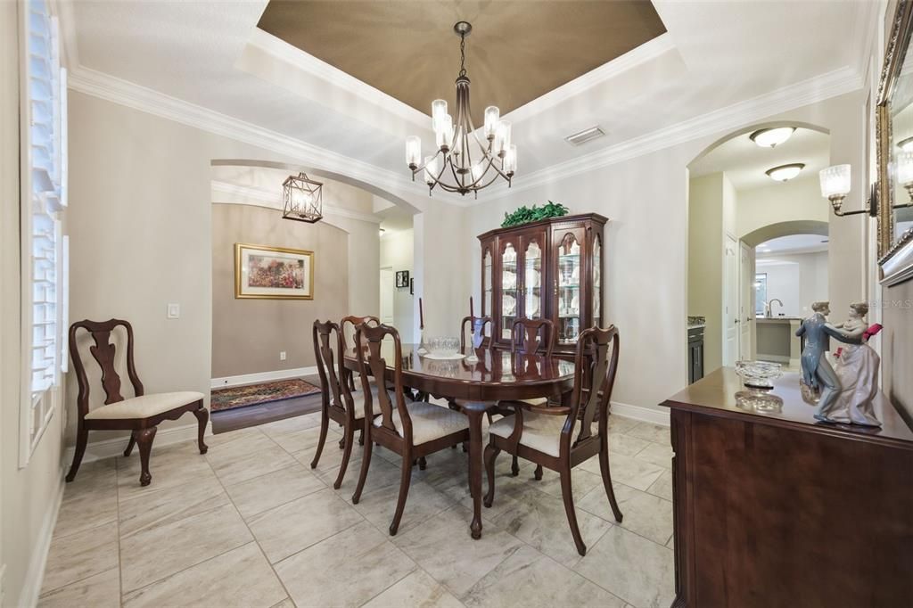Activo con contrato: $1,020,000 (4 camas, 4 baños, 3710 Pies cuadrados)