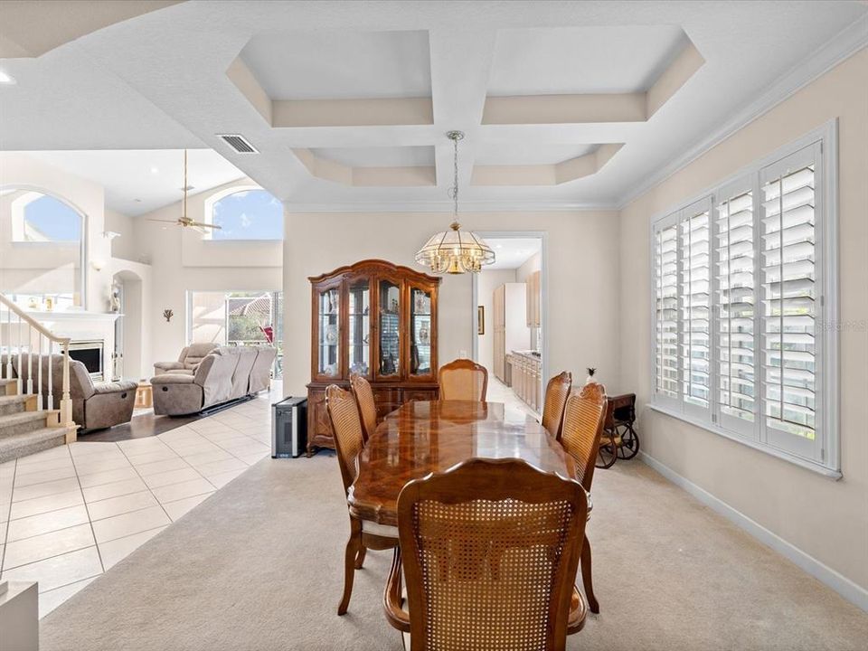 En Venta: $999,000 (5 camas, 3 baños, 3354 Pies cuadrados)