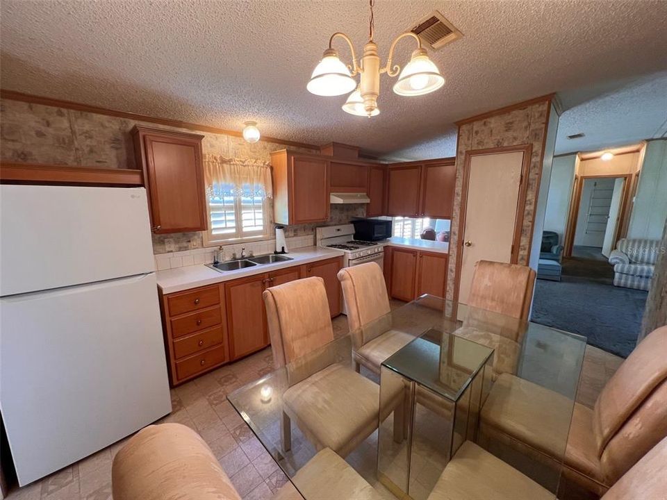 En Venta: $154,000 (3 camas, 2 baños, 1152 Pies cuadrados)