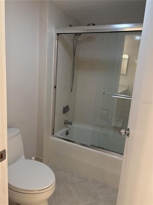 Activo con contrato: $749,000 (2 camas, 2 baños, 1533 Pies cuadrados)