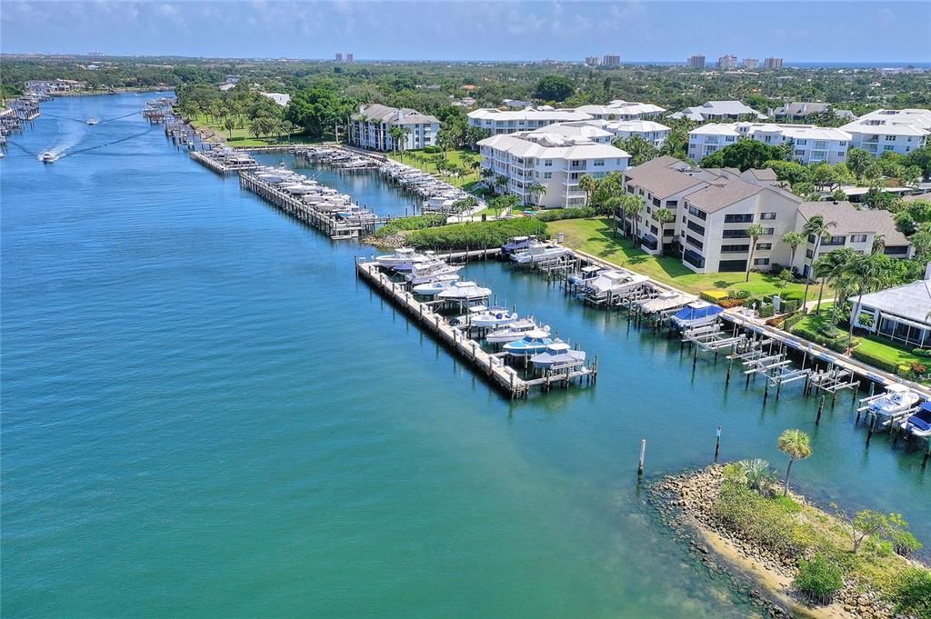 Activo con contrato: $749,000 (2 camas, 2 baños, 1533 Pies cuadrados)