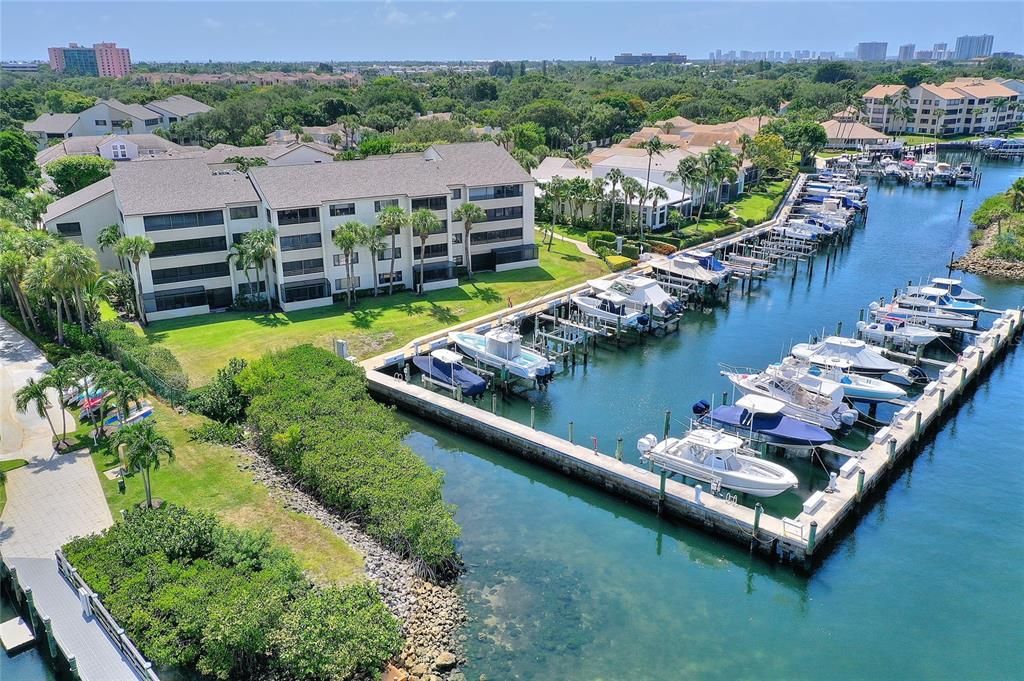 Activo con contrato: $749,000 (2 camas, 2 baños, 1533 Pies cuadrados)