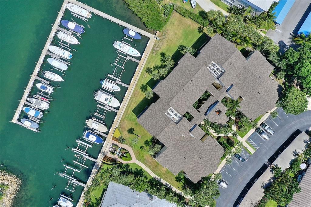 Activo con contrato: $749,000 (2 camas, 2 baños, 1533 Pies cuadrados)