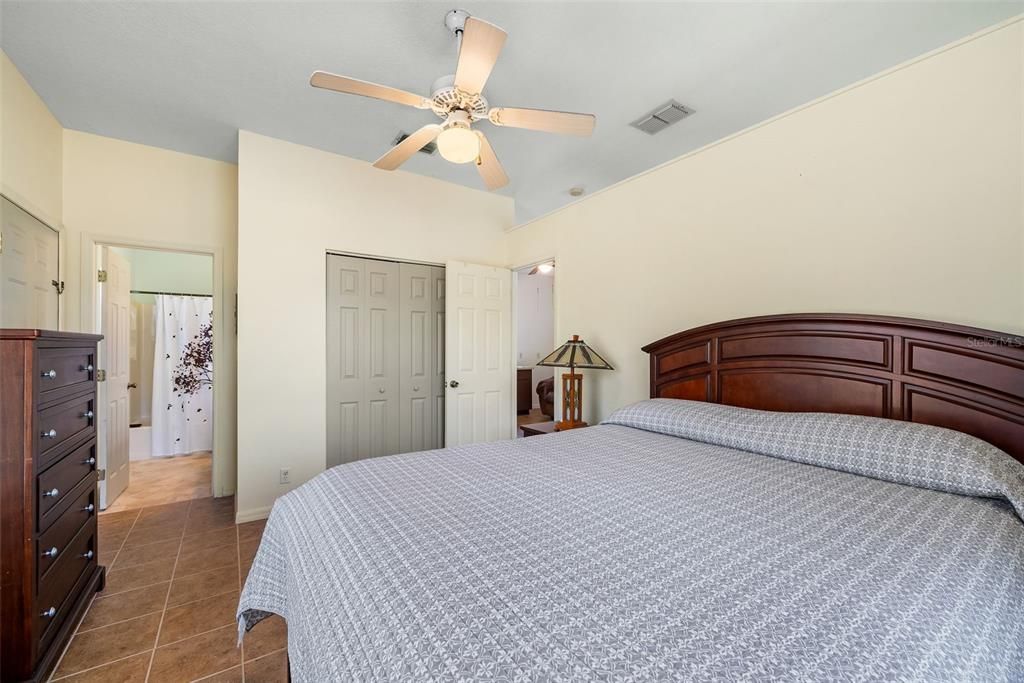 En Venta: $629,900 (5 camas, 4 baños, 2682 Pies cuadrados)