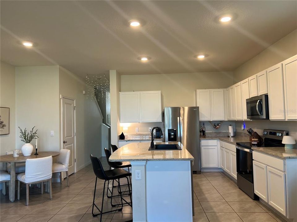 En Venta: $284,999 (3 camas, 2 baños, 1785 Pies cuadrados)