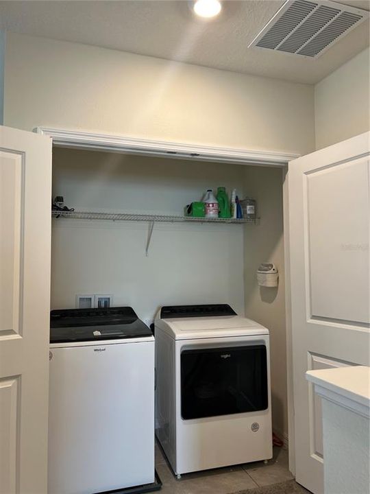 En Venta: $284,999 (3 camas, 2 baños, 1785 Pies cuadrados)