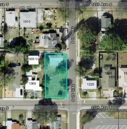 На продажу: $125,000 (0.18 acres)