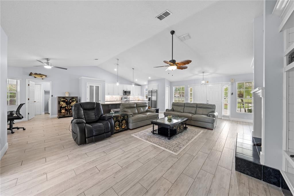 For Sale: $785,000 (4 beds, 3 baths, 2147 Square Feet)