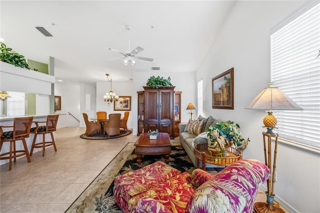 For Sale: $320,000 (3 beds, 2 baths, 1650 Square Feet)