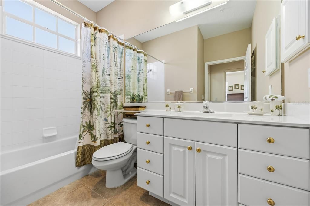 For Sale: $320,000 (3 beds, 2 baths, 1650 Square Feet)