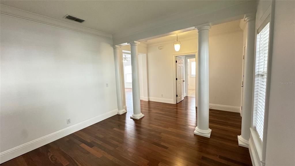 Activo con contrato: $675,000 (3 camas, 2 baños, 1416 Pies cuadrados)