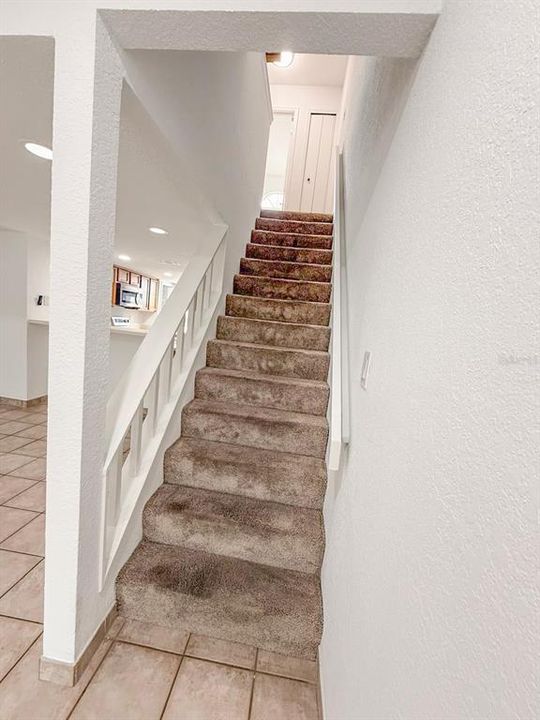 На продажу: $199,000 (2 спален, 2 ванн, 1092 Квадратных фут)