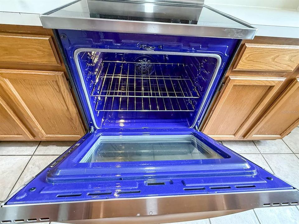 На продажу: $199,000 (2 спален, 2 ванн, 1092 Квадратных фут)