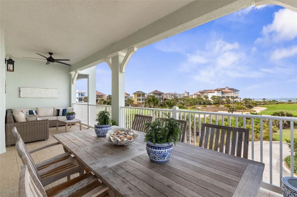 En Venta: $887,500 (3 camas, 3 baños, 2003 Pies cuadrados)