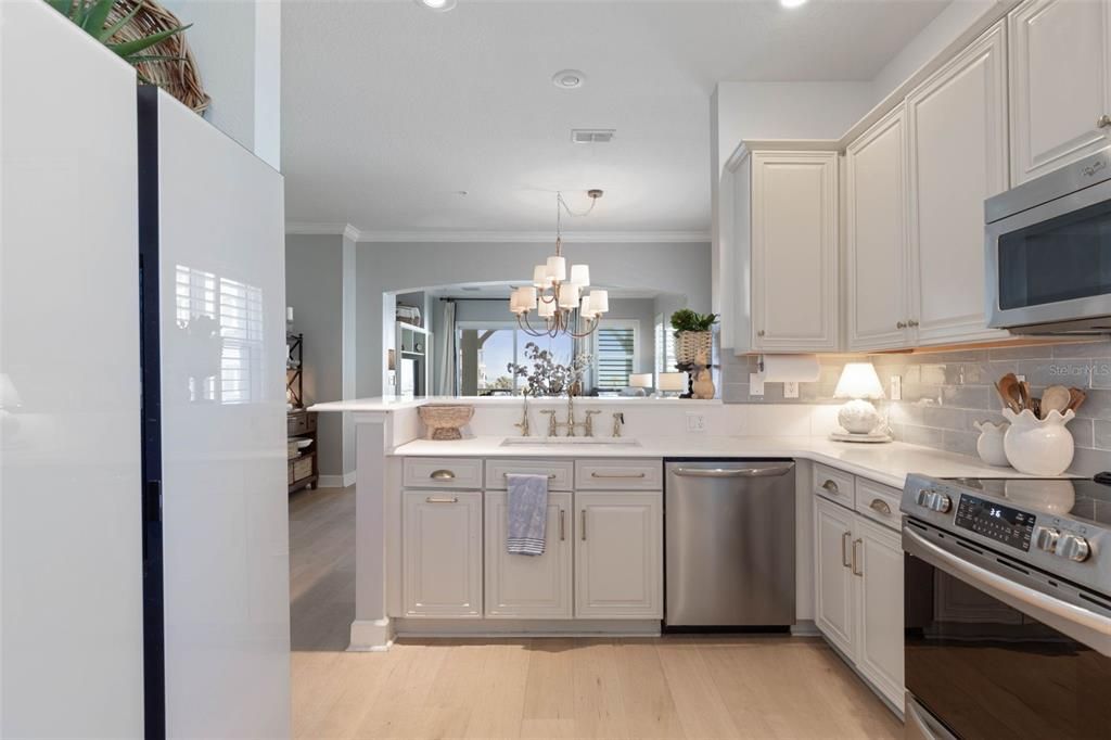 En Venta: $887,500 (3 camas, 3 baños, 2003 Pies cuadrados)