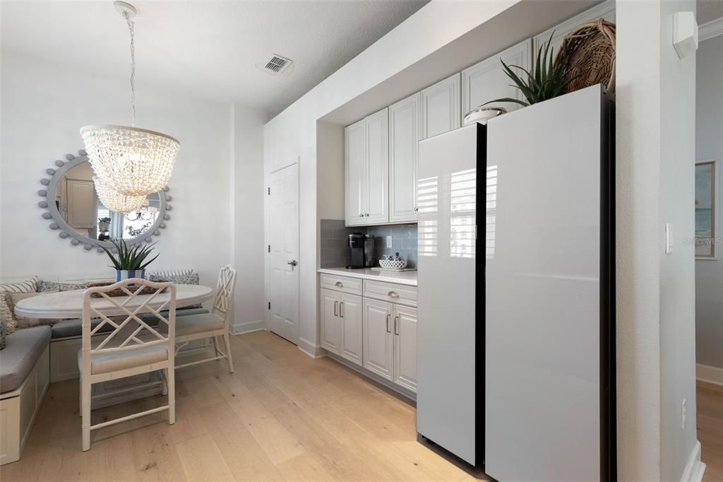 En Venta: $887,500 (3 camas, 3 baños, 2003 Pies cuadrados)