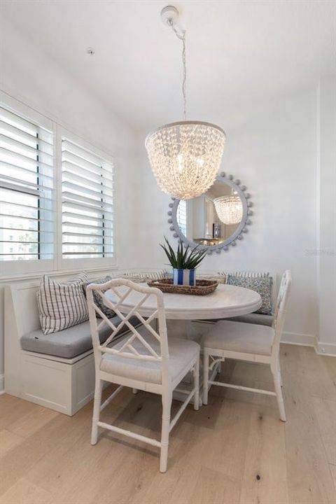 En Venta: $887,500 (3 camas, 3 baños, 2003 Pies cuadrados)