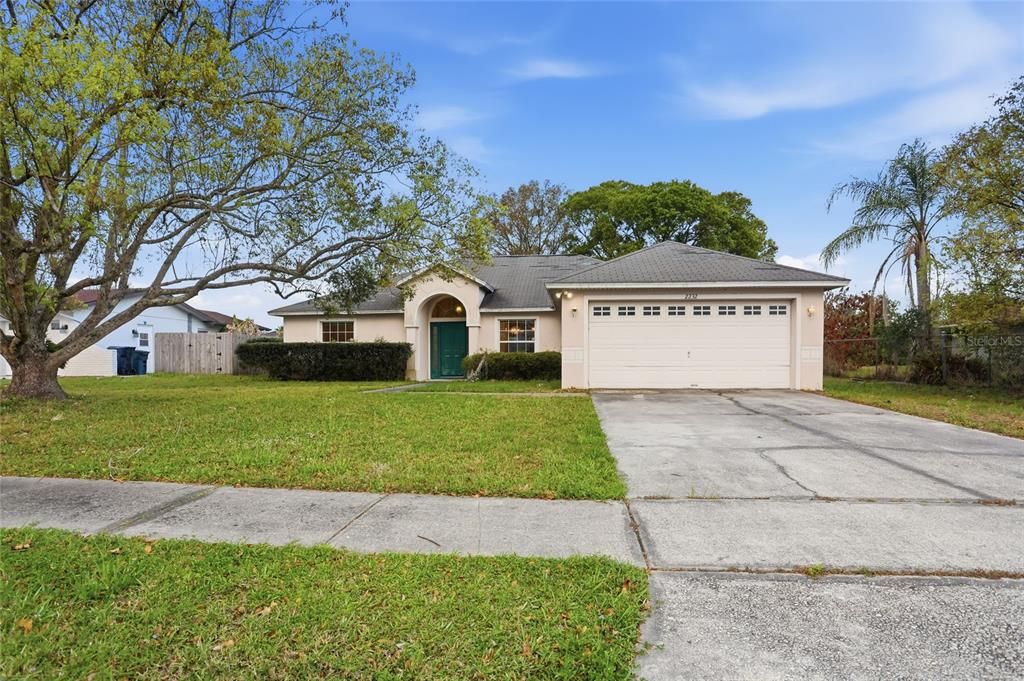 For Sale: $375,000 (4 beds, 2 baths, 1820 Square Feet)