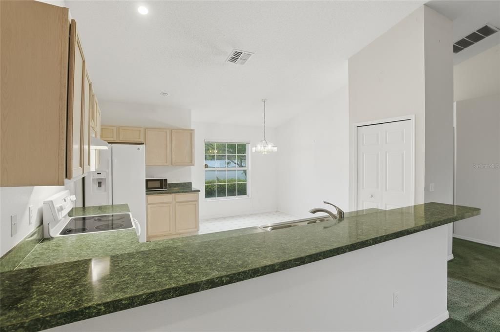 For Sale: $375,000 (4 beds, 2 baths, 1820 Square Feet)