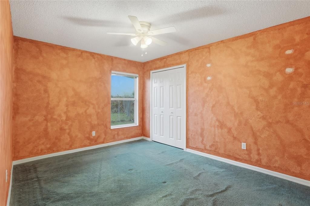For Sale: $375,000 (4 beds, 2 baths, 1820 Square Feet)