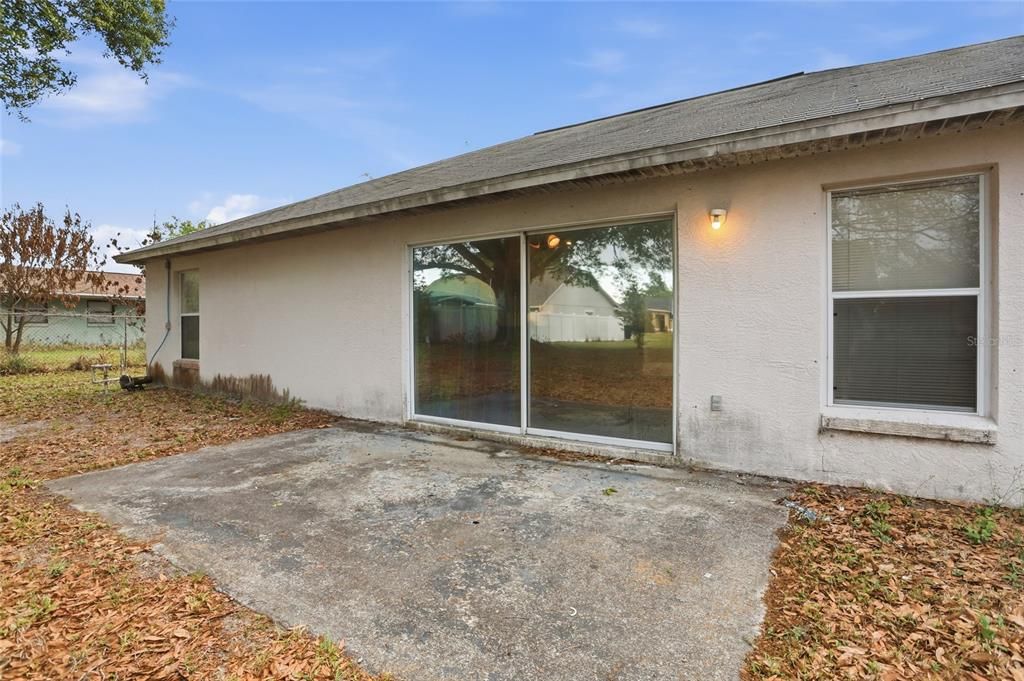For Sale: $375,000 (4 beds, 2 baths, 1820 Square Feet)