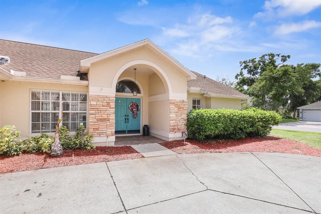 Active With Contract: $400,000 (3 beds, 2 baths, 1857 Square Feet)