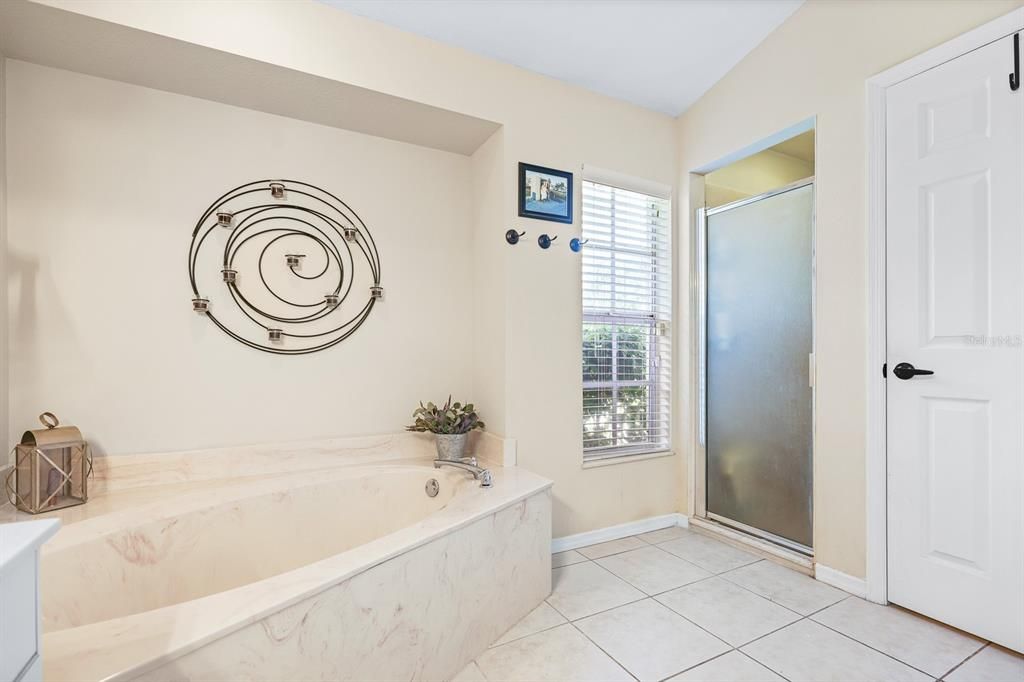 Active With Contract: $400,000 (3 beds, 2 baths, 1857 Square Feet)