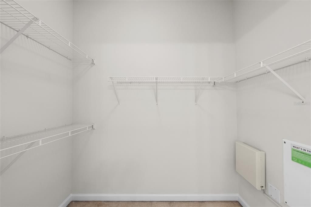 На продажу: $225,000 (3 спален, 2 ванн, 1401 Квадратных фут)