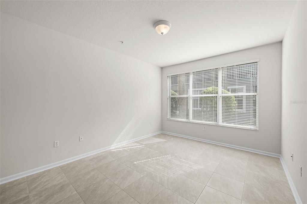 На продажу: $225,000 (3 спален, 2 ванн, 1401 Квадратных фут)