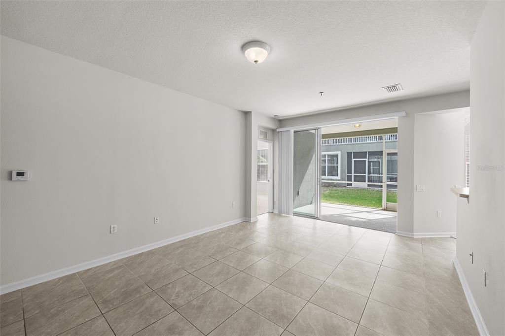 На продажу: $225,000 (3 спален, 2 ванн, 1401 Квадратных фут)