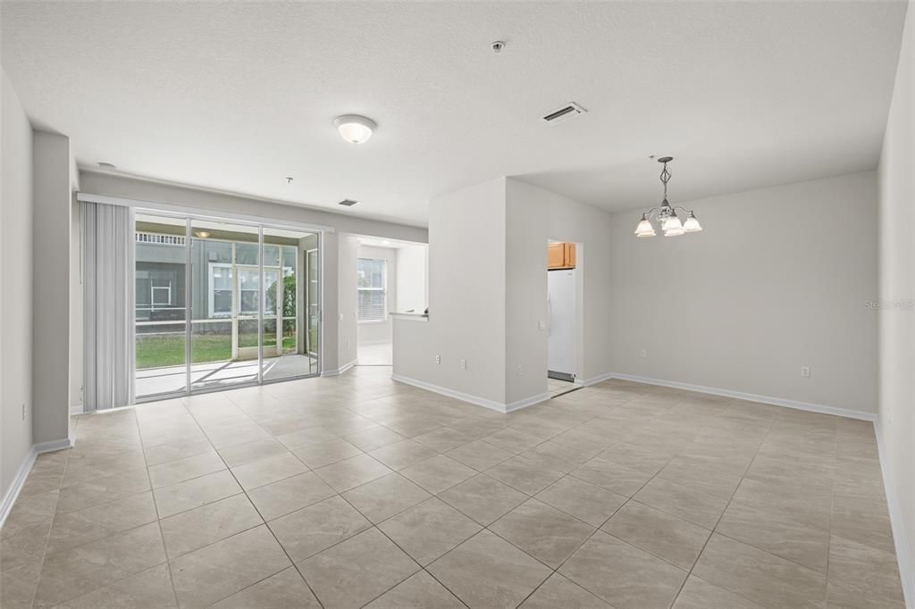 На продажу: $225,000 (3 спален, 2 ванн, 1401 Квадратных фут)