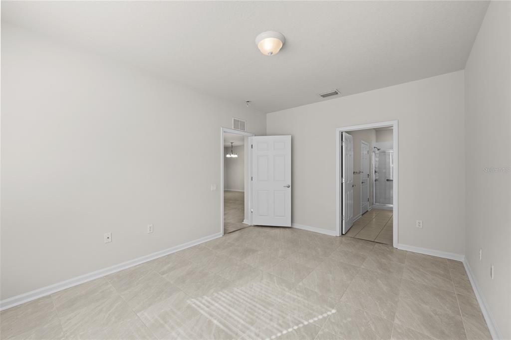 На продажу: $225,000 (3 спален, 2 ванн, 1401 Квадратных фут)