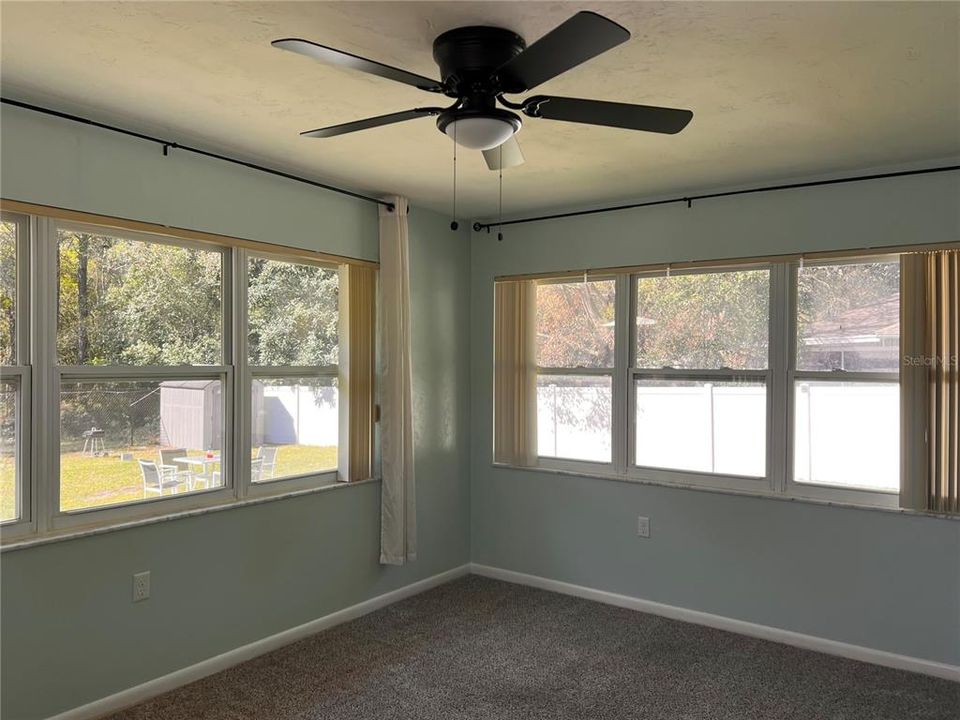 Activo con contrato: $197,500 (2 camas, 1 baños, 1360 Pies cuadrados)