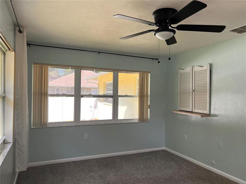 Activo con contrato: $197,500 (2 camas, 1 baños, 1360 Pies cuadrados)