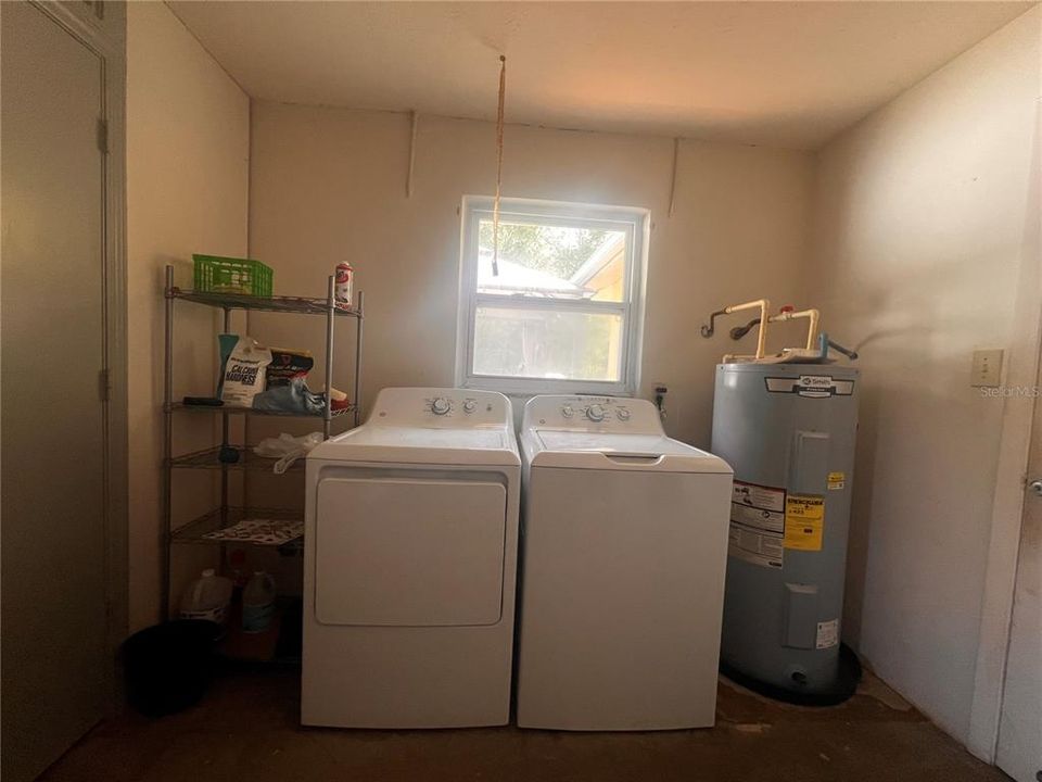 Activo con contrato: $197,500 (2 camas, 1 baños, 1360 Pies cuadrados)