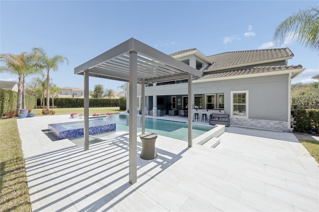 En Venta: $2,290,000 (5 camas, 6 baños, 5448 Pies cuadrados)