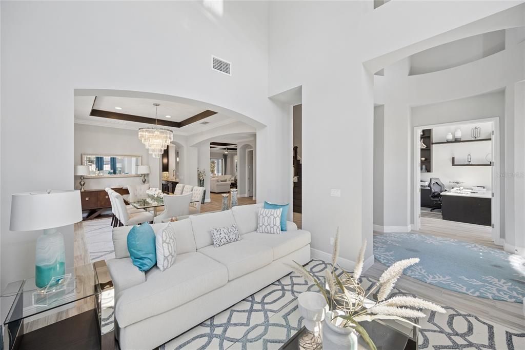 En Venta: $2,290,000 (5 camas, 6 baños, 5448 Pies cuadrados)