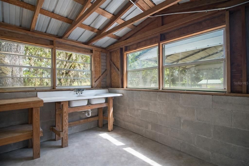 For Sale: $439,900 (4 beds, 2 baths, 1813 Square Feet)