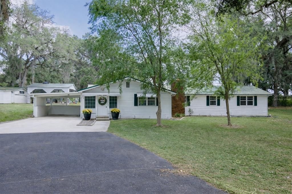 For Sale: $439,900 (4 beds, 2 baths, 1813 Square Feet)