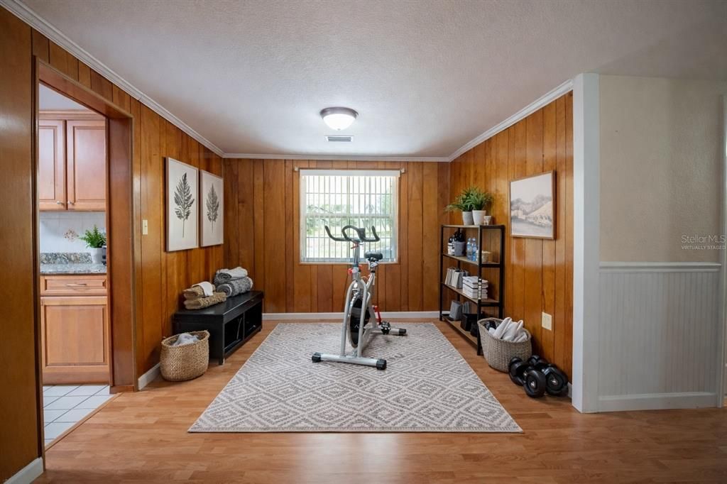 For Sale: $439,900 (4 beds, 2 baths, 1813 Square Feet)