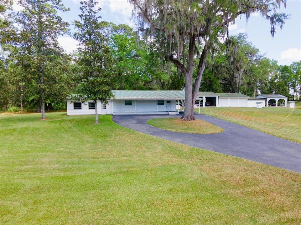 For Sale: $439,900 (4 beds, 2 baths, 1813 Square Feet)