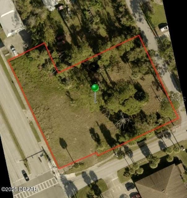 En Venta: $599,999 (0.91 acres)