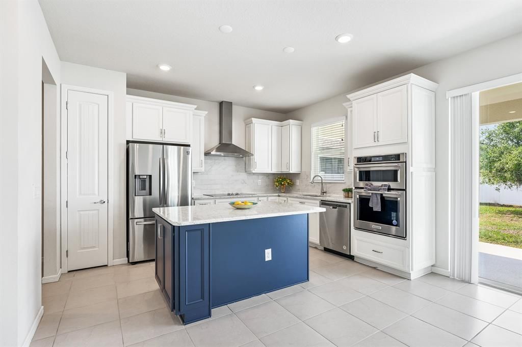 For Sale: $429,900 (4 beds, 2 baths, 2416 Square Feet)
